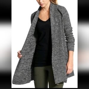 Athleta Black Heather Horizon Wrap Carsigan Med Gorp Athleisure Cozy Vacation